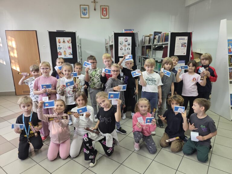 Pasowanie na czytelnika klas 1